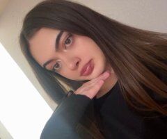 Sacramento escorts - London (24) White Latina — Sacramento Female Escort