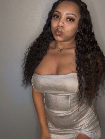 Duluth, Minnesota Female Escort — Incall, outcall, car date, hotel - 1