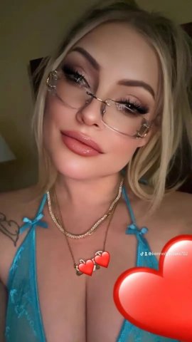 Blonde Bombshell (29) — Discreet Fetish-Friendly Dates & Massage - 1