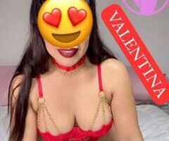 Valentina, petite Colombian Latina escort in Westchester - Image 2