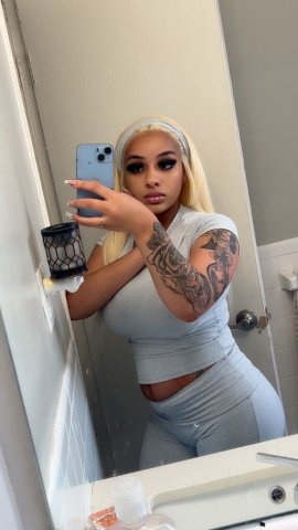 Toledo OH Escort — Skyy Slim Waist, Curvy Figure (Outcalls & Incalls) - 1
