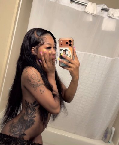 Kashmir — Luxury Female Escort in Birmingham, AL - 1