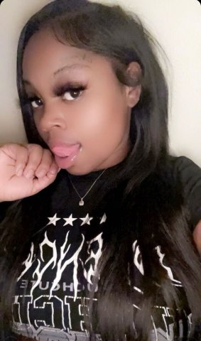 Des Moines Female Escort — Party girl (new in town) - 1