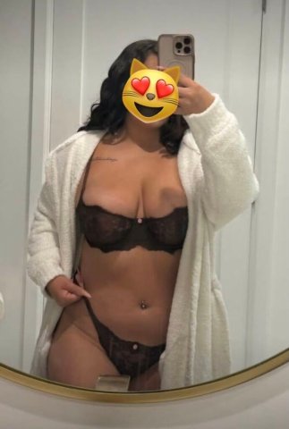 Phoenix AZ Female Escort — real photos - 1