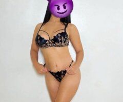 Minneapolis / St. Paul escorts - Minneapolis/St. Paul Girl (NEW) — Room available