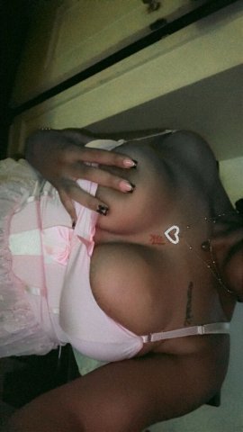 Milwaukee Female Escort — Creamer & squirter, 2 girls available - 1