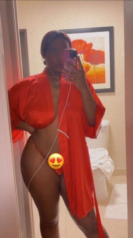 Modesto Bombshell Incall — Real Pics & No Bare Services - 1