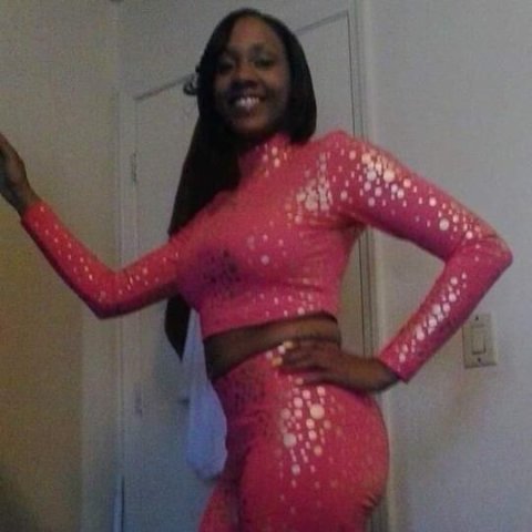 Beautiful in Louisville KY — female escort, car visits & deep-throat - 1
