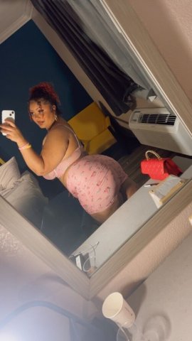 Albuquerque, NM Female Escort — outcall only, video chats available - 1