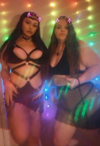 Orlando Double Curves Girl-on-Girl Escort — Venus Blue & Karma - 1
