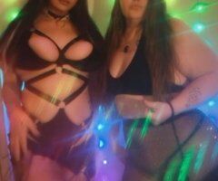 Orlando escorts - Orlando Double Curves Girl-on-Girl Escort — Venus Blue & Karma