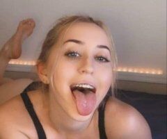 Lily (25) — Friendly Female Escort in Tri-Cities, Washington - Image 3