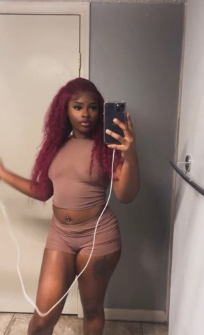 Houston Female Escort — squirter, deep throats & caressing - 1