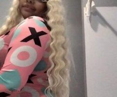 Milwaukee escorts - Milwaukee Female Escort — Incalls, Outcalls, or Cardates