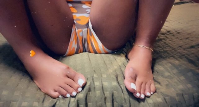 Lauren — Petite, Juicy & Wet Incall/Outcall Provider (Inland Empire) - 1