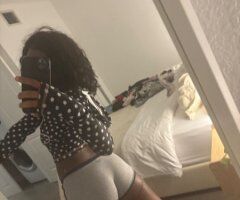 Miami Female Escort — 2 Girl Fetish - Image 11