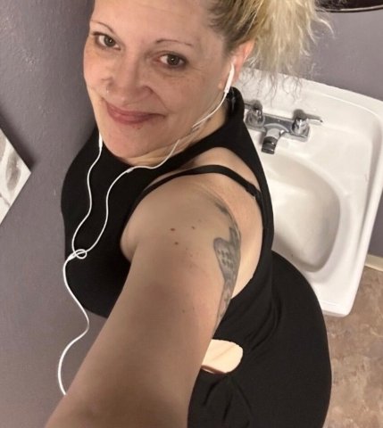 Medford Female Escort — Fetish-friendly femdom outcall tonight (47) - 1