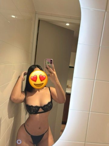 Charleston, SC Latin Colombian Escort — BBJ, Anal, Kiss - 1