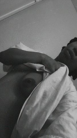 Reno Petite Chocolate Female Escort — No BS - 1