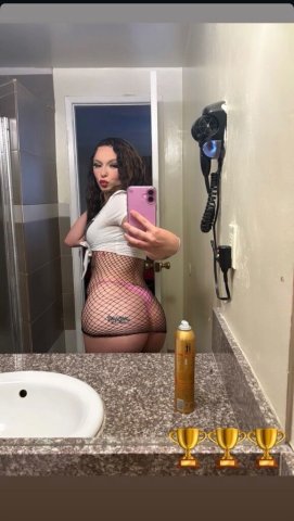 Palm Springs Female Escort — Incalls, Outcalls 24/7 & 2-Girl Facetime Shows - 1