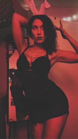 Tucson Female Escort — Back Shots & Pegging Services - 1