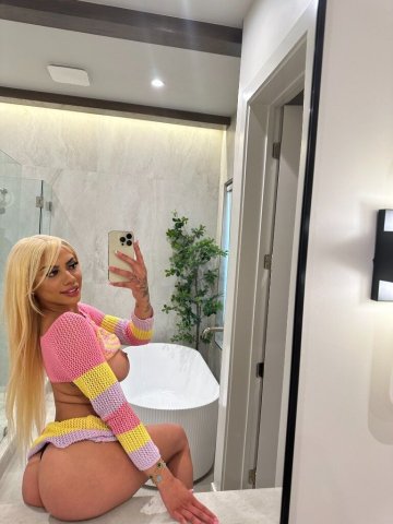 Ogden UT Exotic Female Escort — Long blonde hair & tight, toned figure - 1
