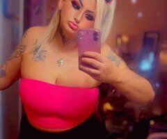 Sacramento escorts - Sacramento Curvy Platinum Blonde Female Escort — Incall, Outcall & Car Dates