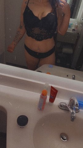 Wet Wednesday Incall & Outcall Female Escort in Fresno, CA - 1