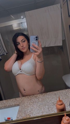 Rochester, NY Female Escort — Squirt Gun Action & Discreet, Clean Location - 1
