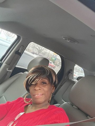 Seattle WA Milf Housewife Escort — video visits & cash app/paypal - 1