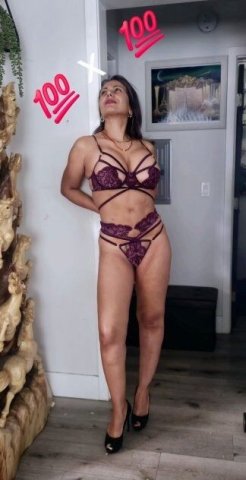 Mature Escort in Peabody — Sexy, Confident, Elegant - 1