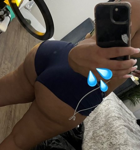 Detroit MI Fun-Focused Female Escort — Screening + FaceTime/Duo Verification - 1