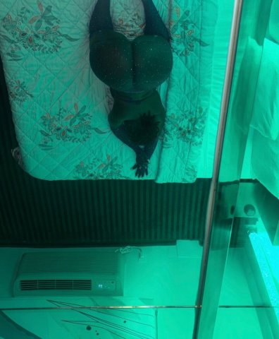 Brooklyn Female Escort — chocolate-theme face time & outcalls - 1