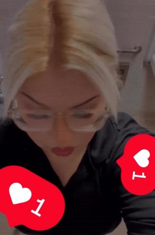 Nasty rainbow-haired BBW — FaceTime verification & phone sex - 1