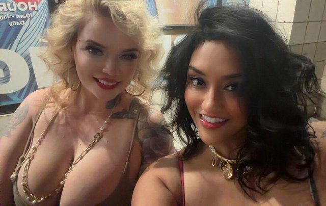  Blonde & Brunette Duo — Weekend Specials (Gentlemen Only) - 38 - 1