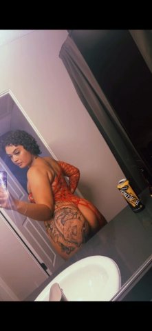 Lovely (5’6” thick) Creamy Red Bone Specials — outcall, FaceTime date, videos, dances, massages - 1
