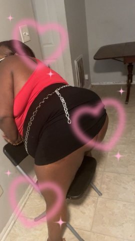 Racine, Wisconsin BBW Female Escort — Hump Day & QV Special till 4 pm - 1