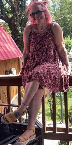 Louisville KY M.I.L.F. Female Escort — Fetish-friendly, pegging & custom videos - 1
