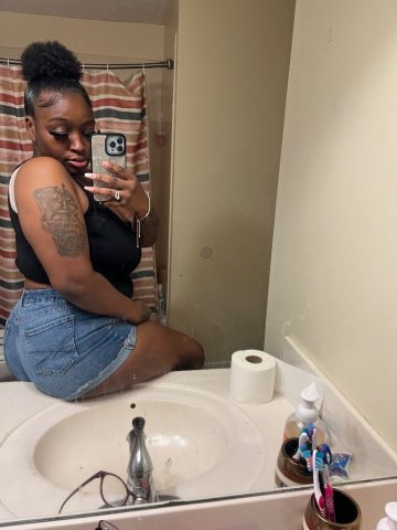 Lexington, KY Female Escort — Incalls & Out Calls (Duos/Doubles) - 1