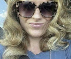 Orange County escorts - Orange County Hot Mom Female Escort — incall, outcall & carplay