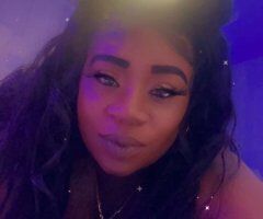 Oakland/East Bay escorts - Oakland/East Bay Female Escort — big booty wet tight pretty pink kitty incalls & outcalls
