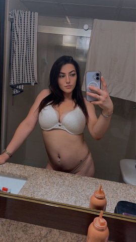 Buffalo Female Escort — Discreet D&D-Free Upscale Experience (This Weekend) - 1