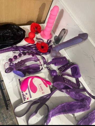 Bakersfield Female Escort — Footjobs - 1