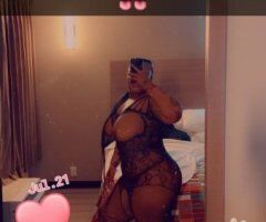 Charlotte Incall Only Female Escort — Full service + bare facials - Image 4