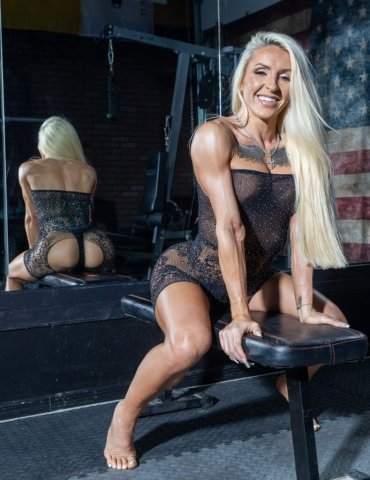 Bubbly Blonde Bombshell (27) — Virginia Beach Female Escort - 1