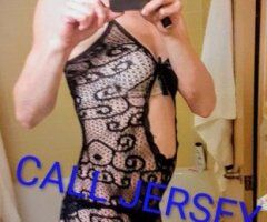 Central Jersey escorts - Jersey — Petite Brunette Female Escort (Central Jersey)