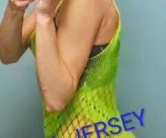 Jersey — Petite Brunette Female Escort (Central Jersey) - Image 2