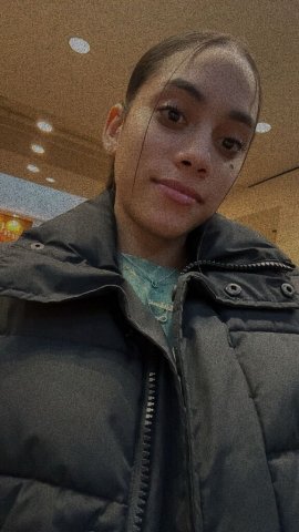 Joven Latina de 19 en Ventura, California — Servicio Full + extras - 1