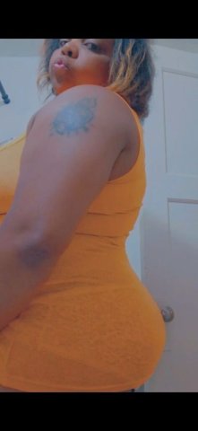 Milwaukee Fetish-Friendly Escort — Outcalls & Incalls at Hotels - 1
