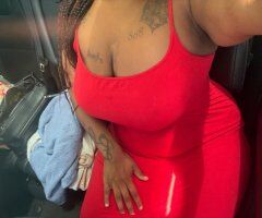 Oakland East Bay Incall/Outcall Female Escort — Curvy Body, Facetime - Image 8